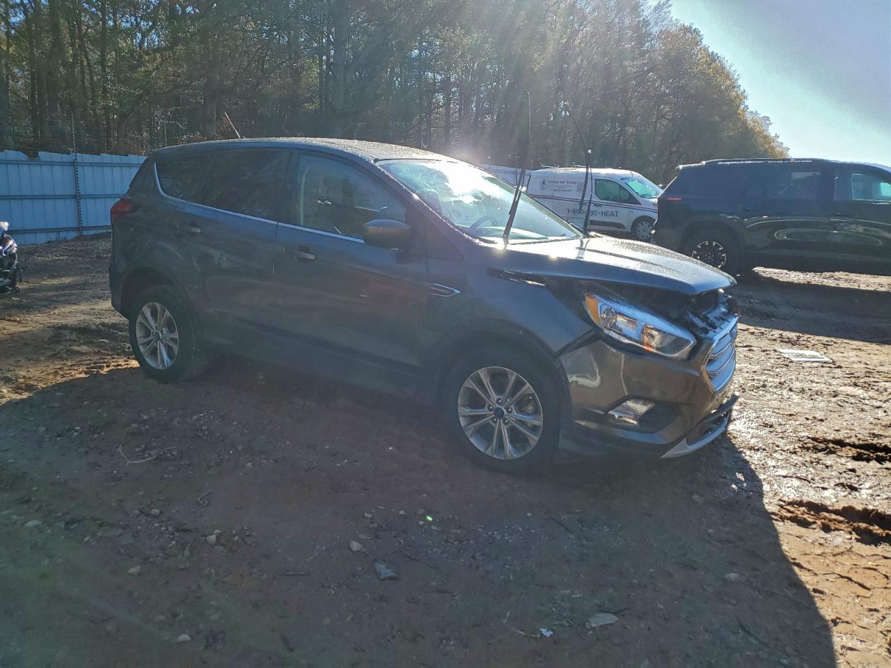 2019 FORD ESCAPE SE photo 4