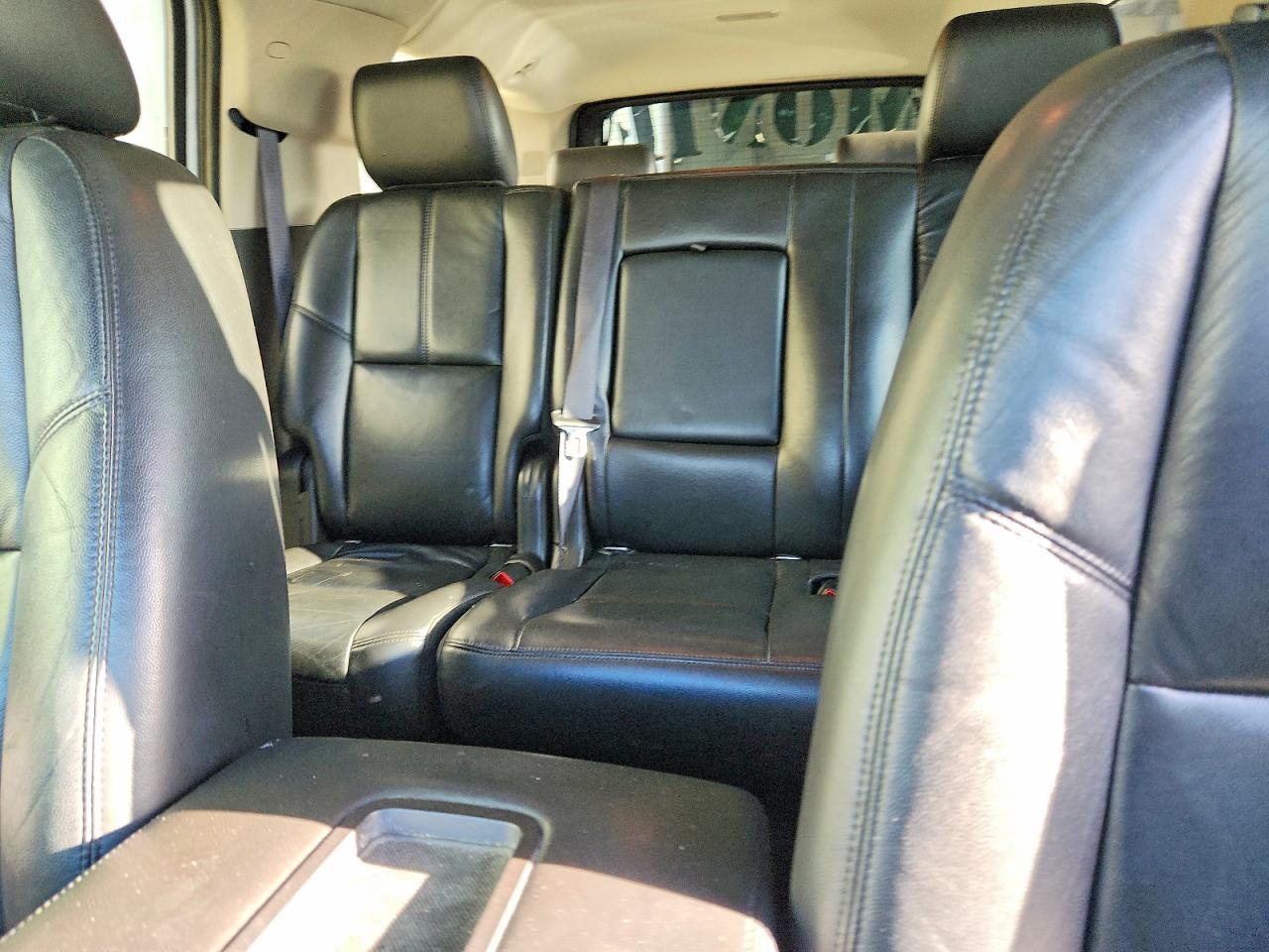 2011 CHEVROLET SUBURBAN K1500 LT photo 37