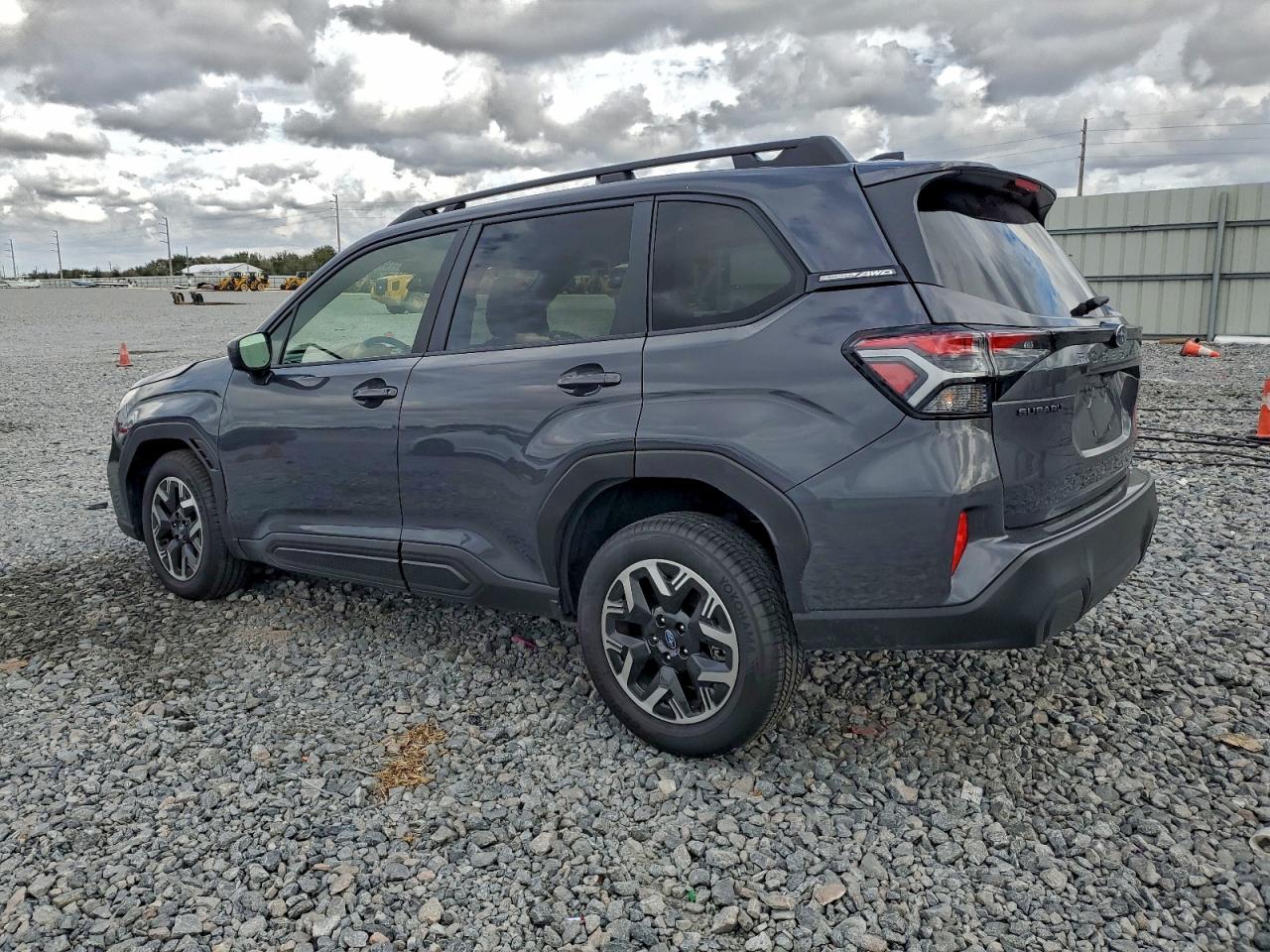2025 SUBARU FORESTER PREMIUM photo 3