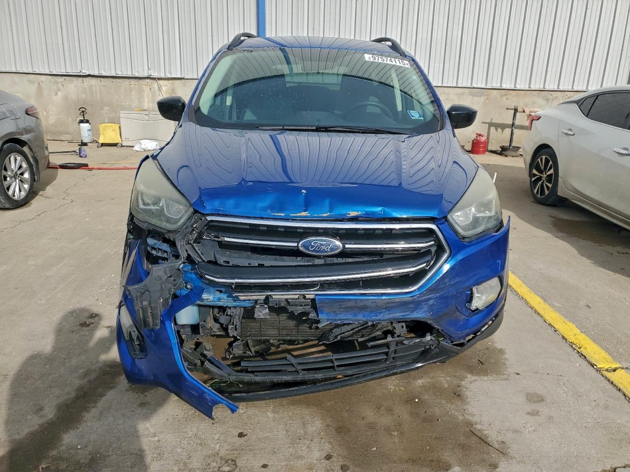 2017 FORD ESCAPE SE photo 9