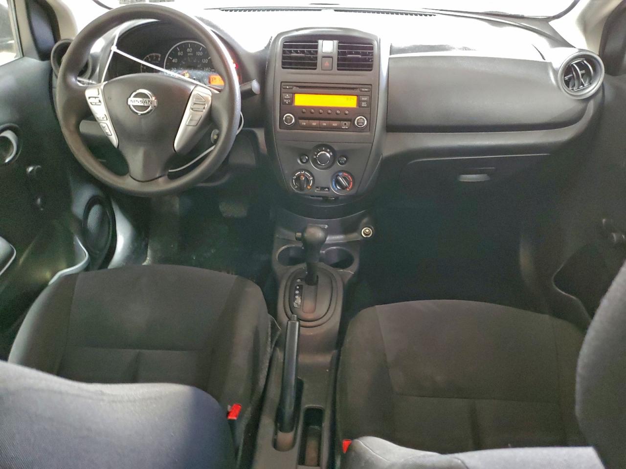 2018 NISSAN VERSA S photo 15