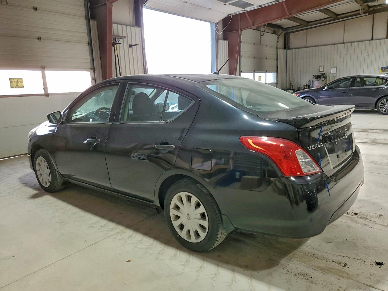 2018 NISSAN VERSA S photo 3