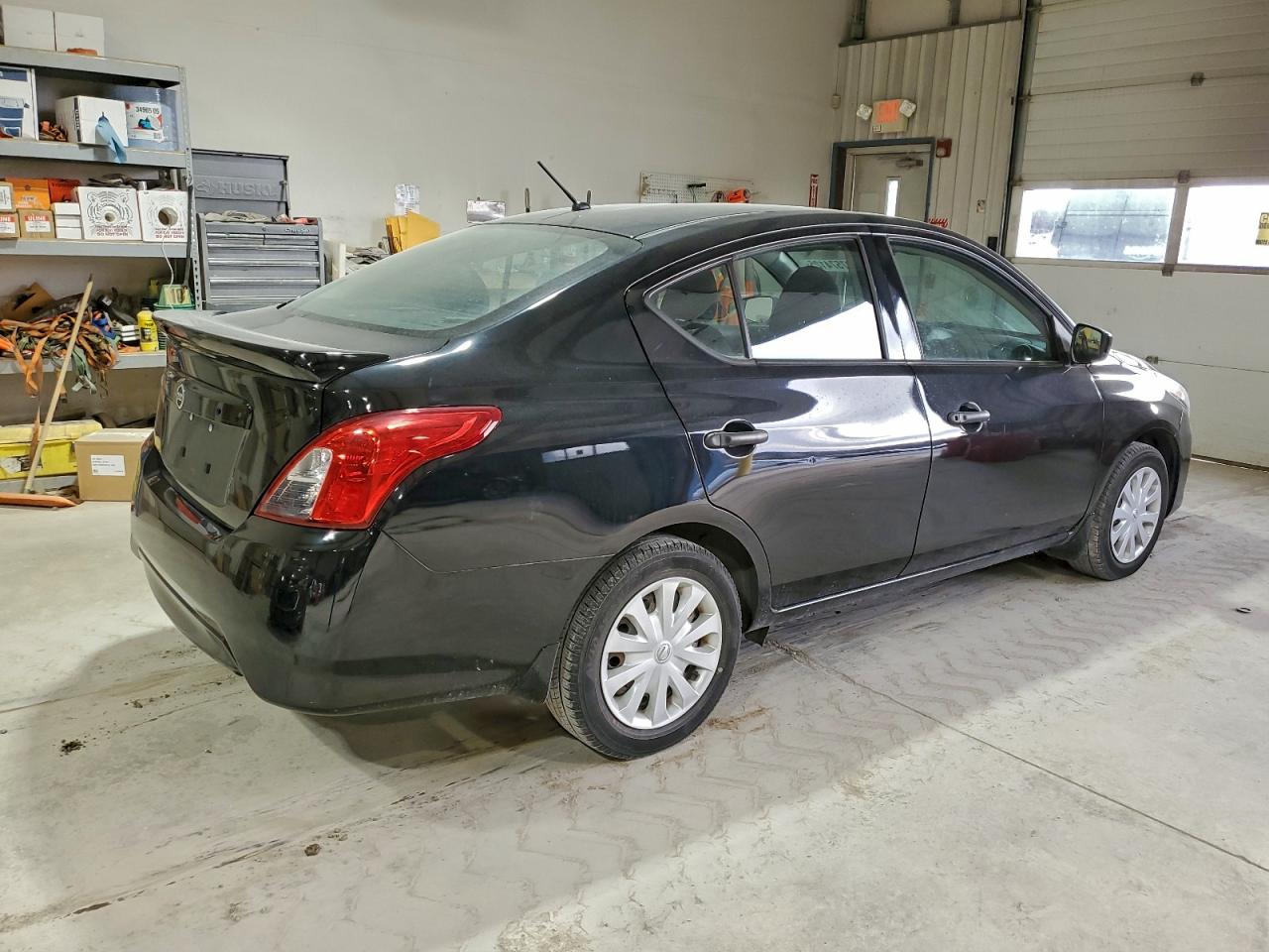 2018 NISSAN VERSA S photo 5