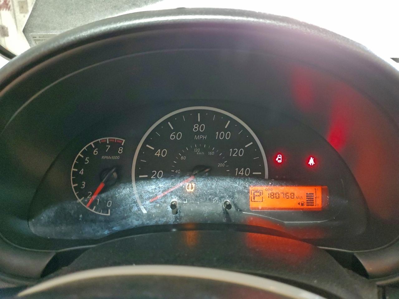 2018 NISSAN VERSA S photo 17