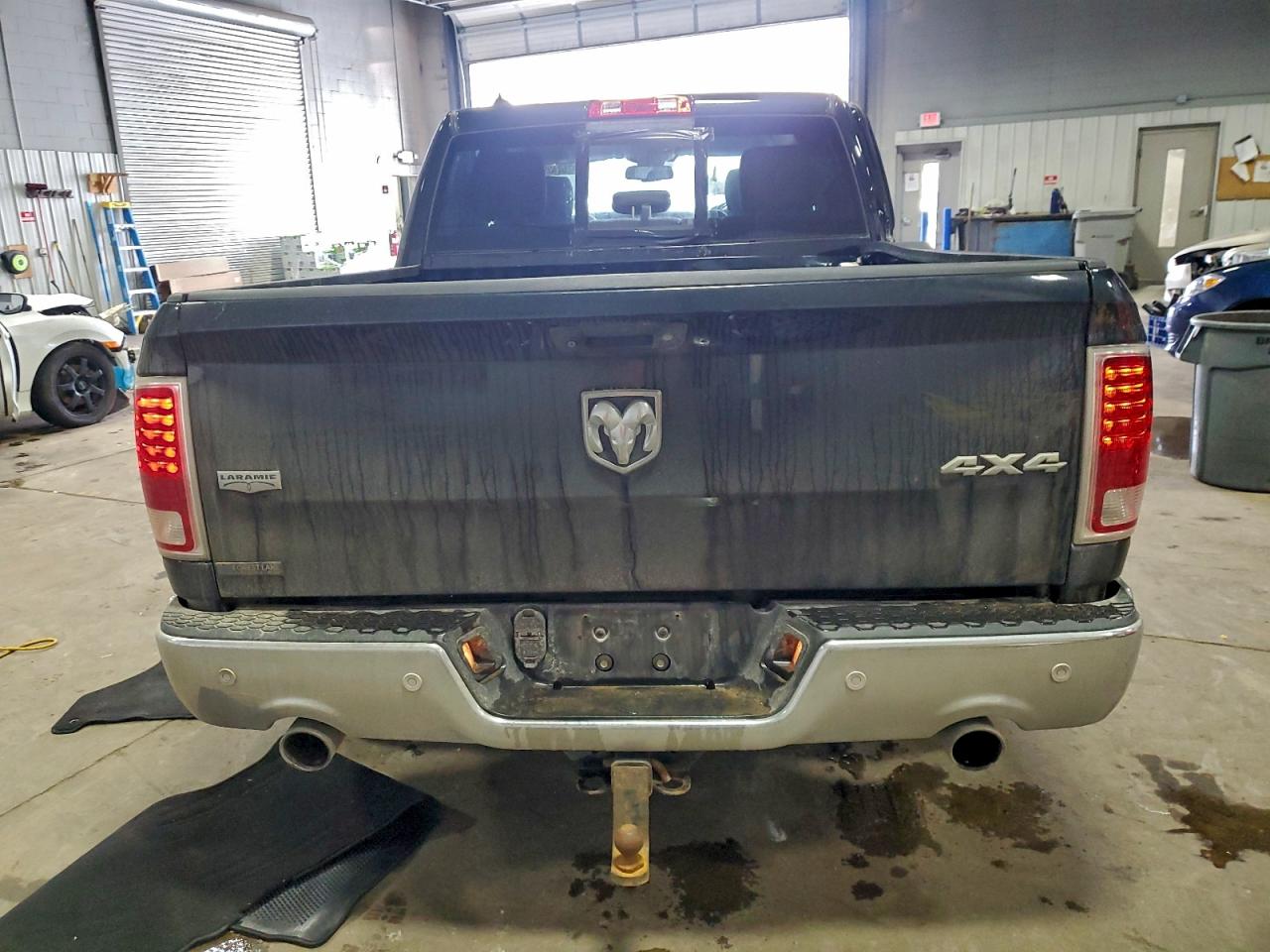 2016 RAM 1500 LARAMIE photo 6