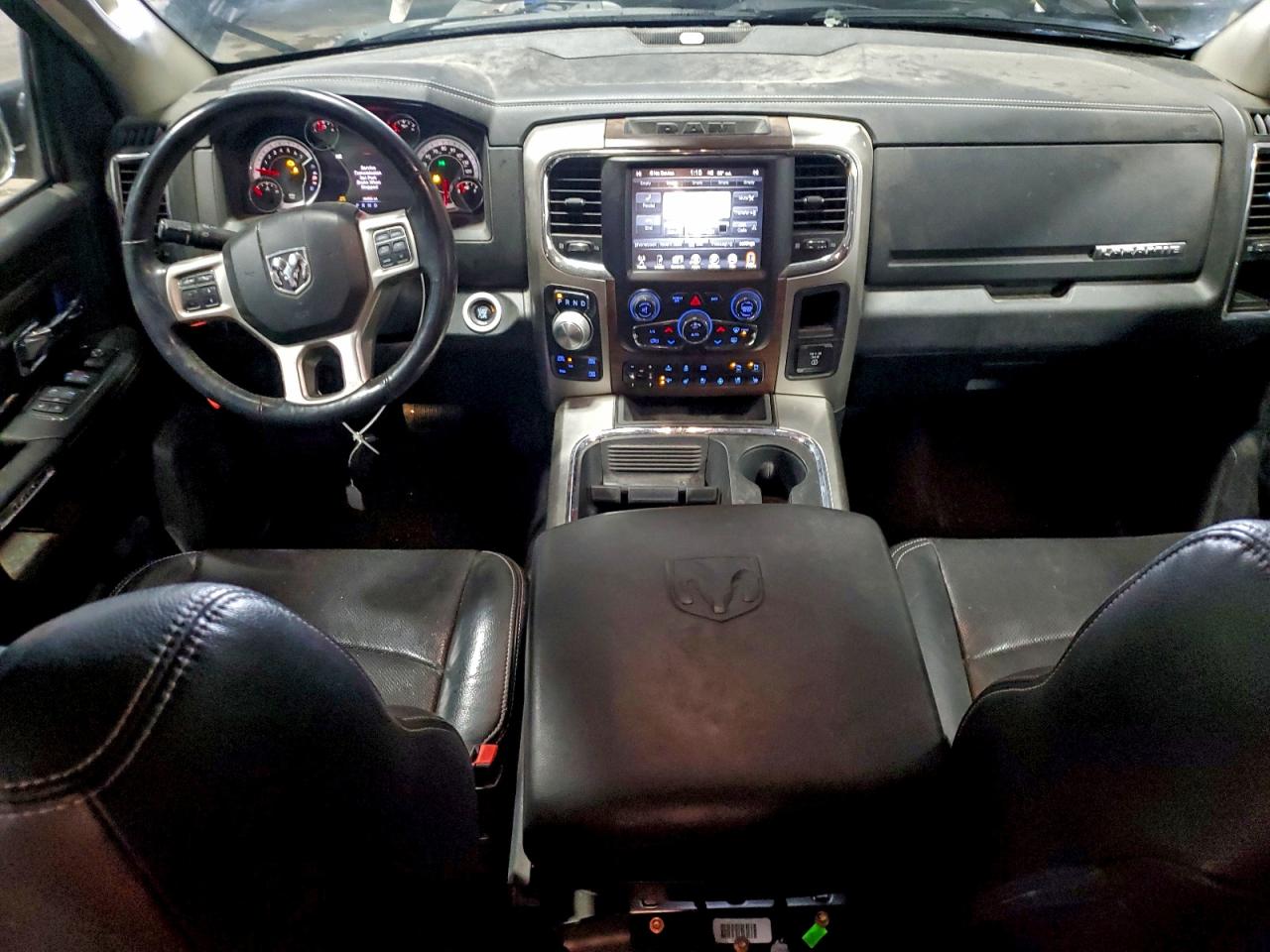 2016 RAM 1500 LARAMIE photo 8