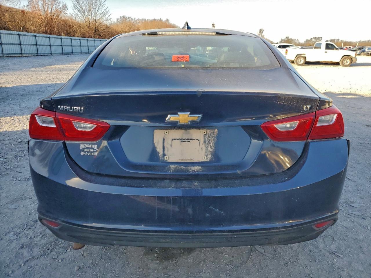 2017 CHEVROLET MALIBU LT photo 11