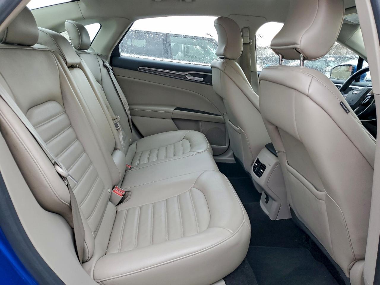 2017 FORD FUSION SE photo 10