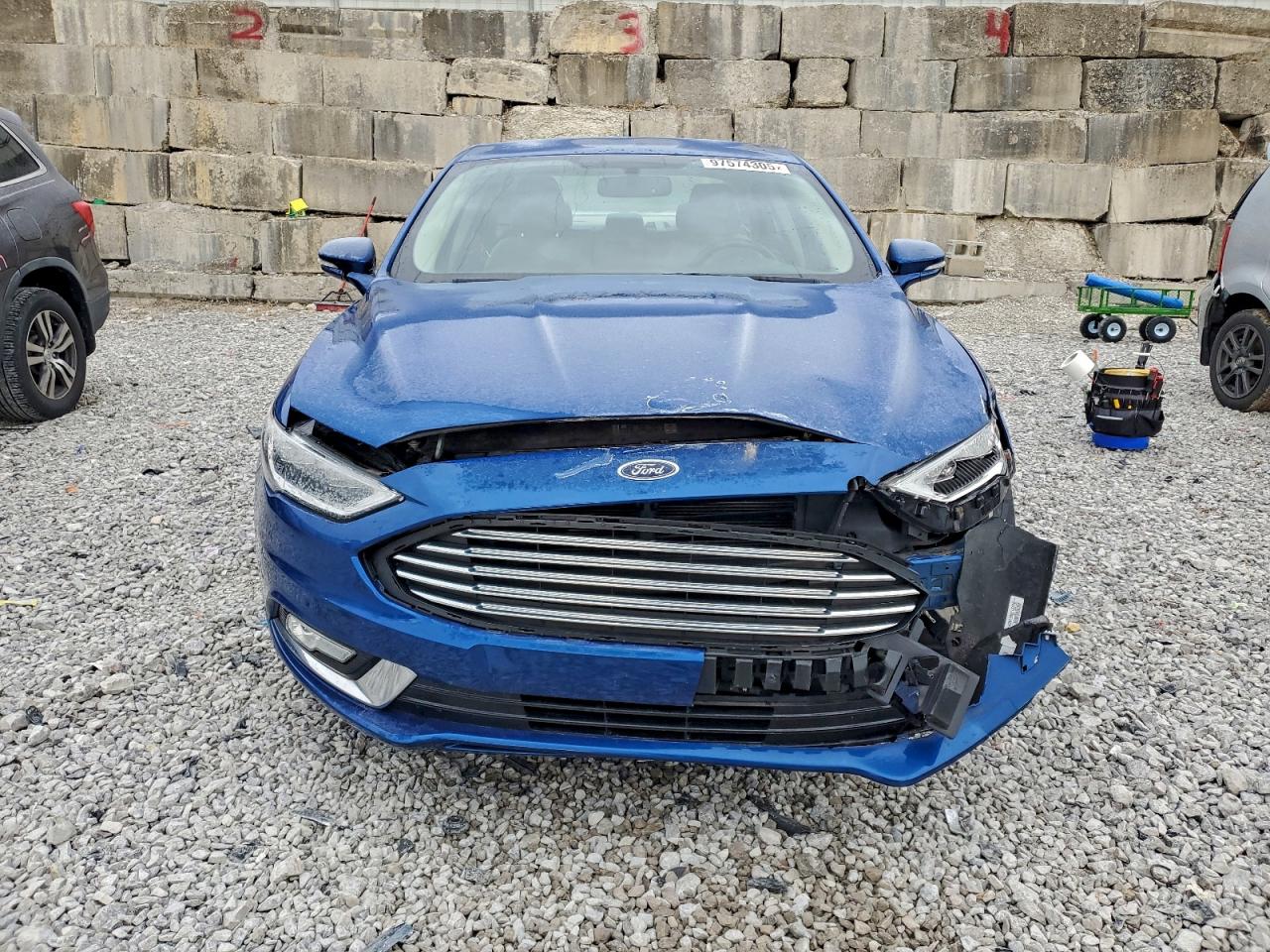 2017 FORD FUSION SE photo 5