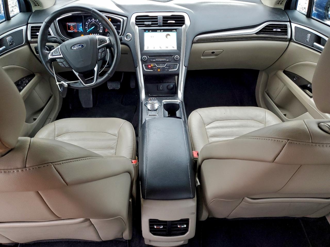 2017 FORD FUSION SE photo 8