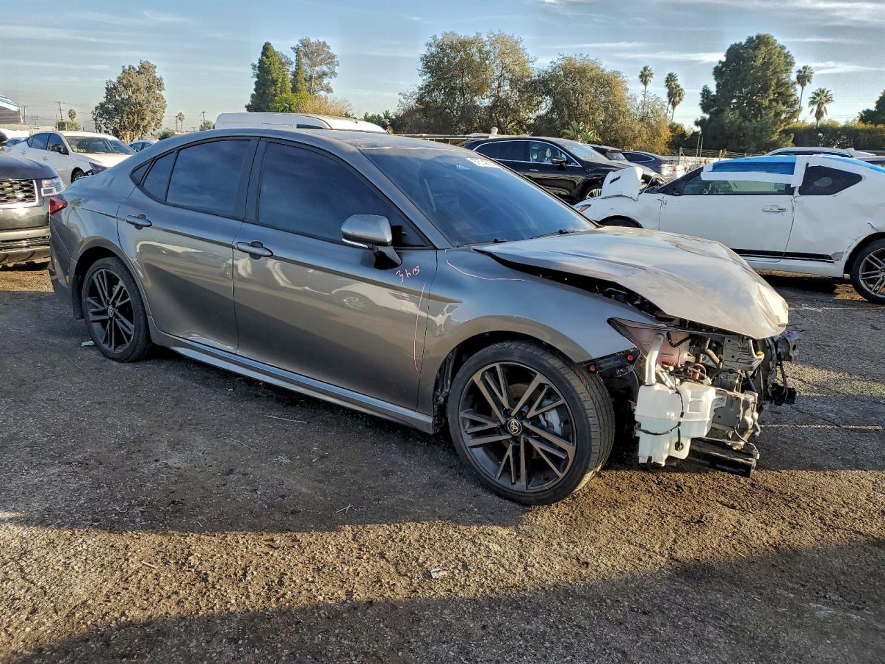 2025 TOYOTA CAMRY XSE photo 4