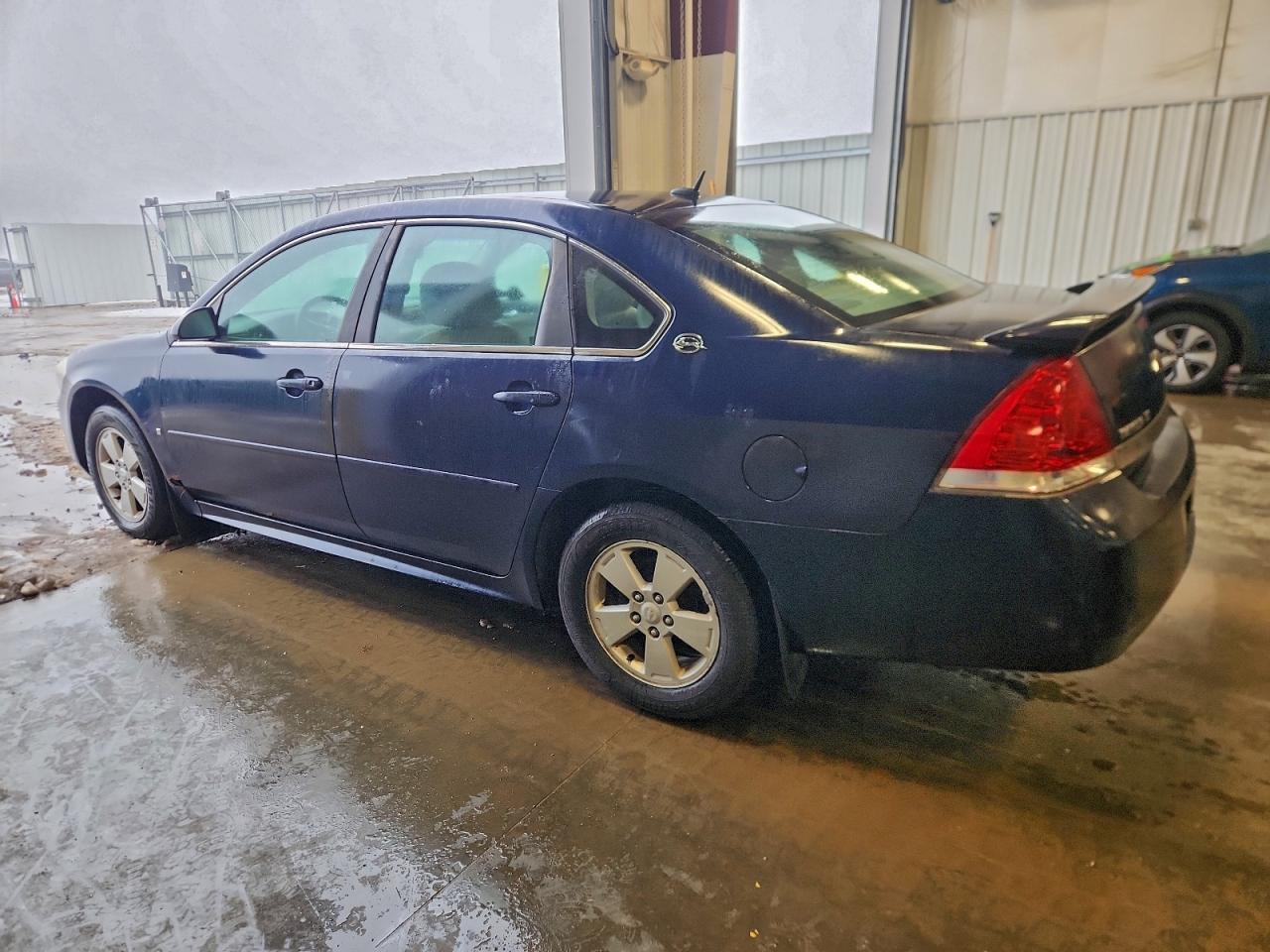 2009 CHEVROLET IMPALA photo 3