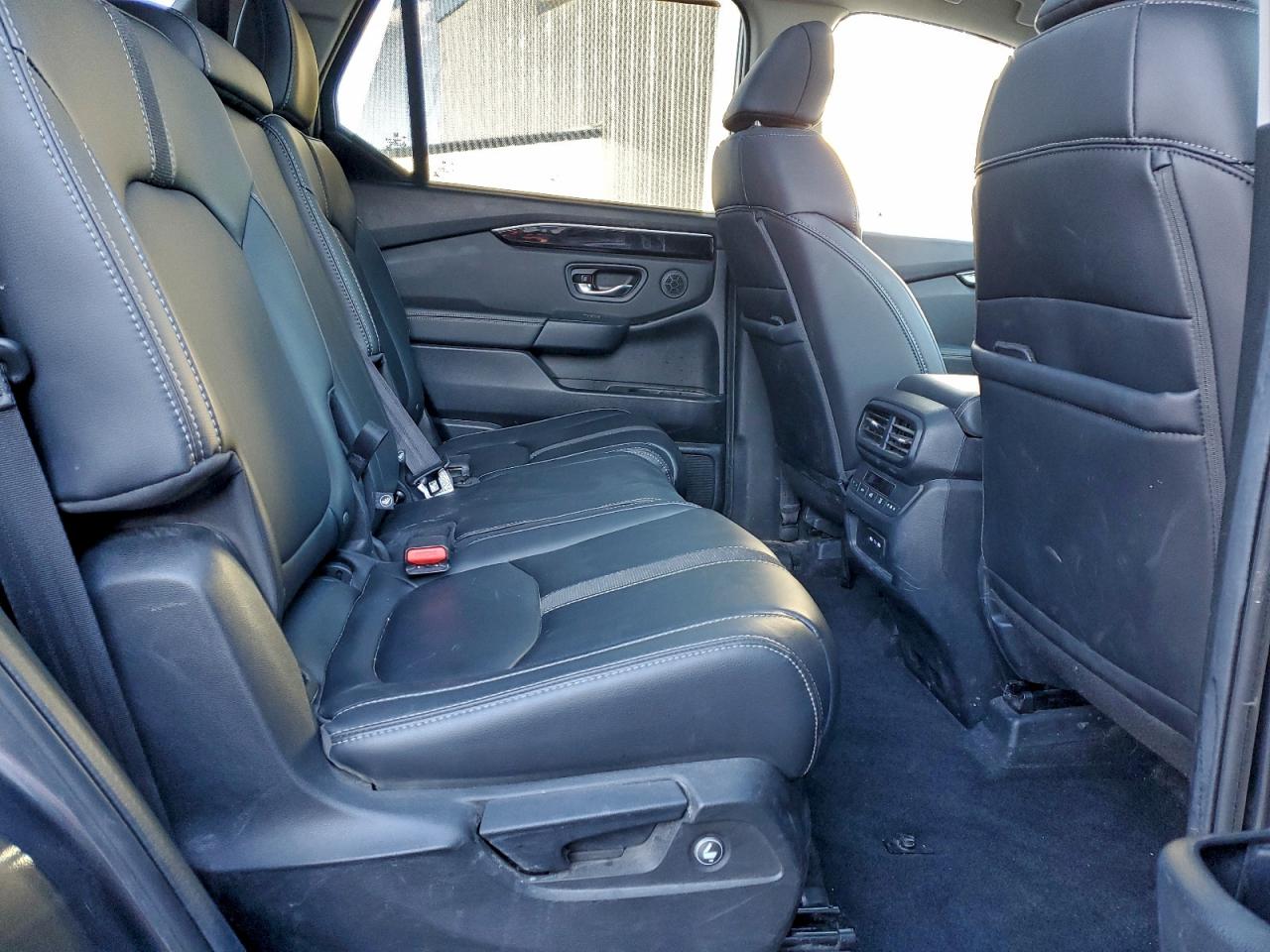 2025 HONDA PILOT TOURING photo 11