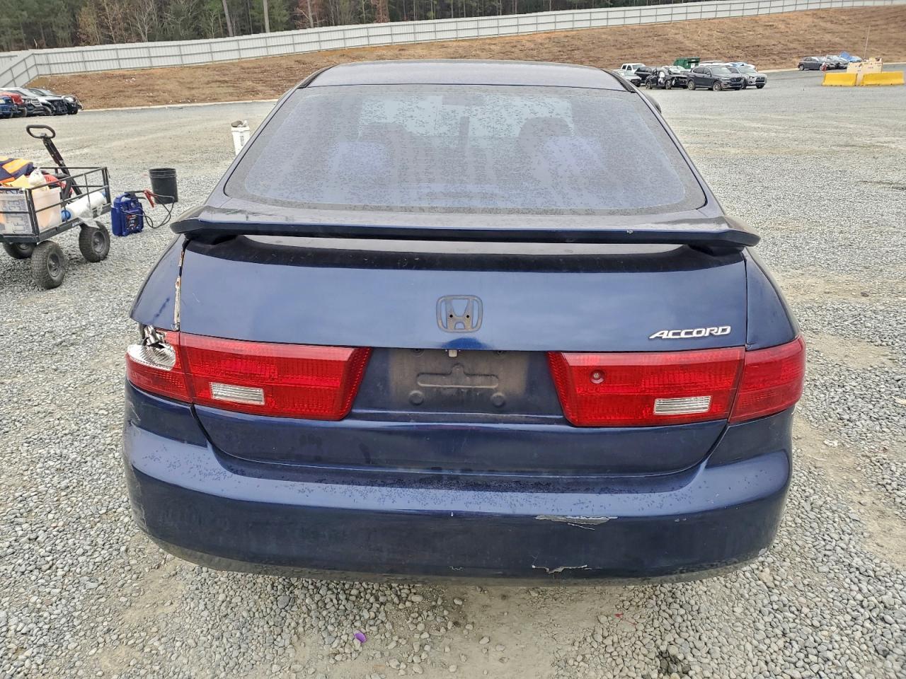 2005 HONDA ACCORD photo 11