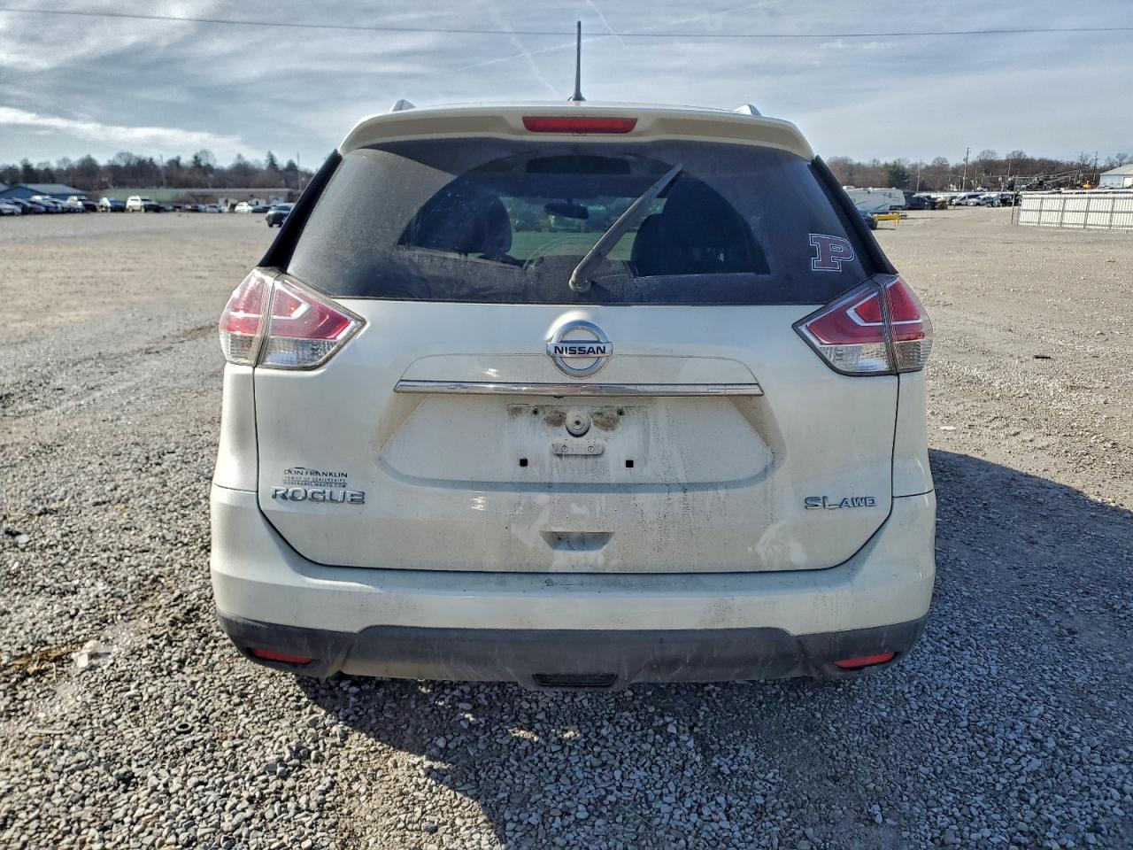 2016 NISSAN ROGUE S photo 6