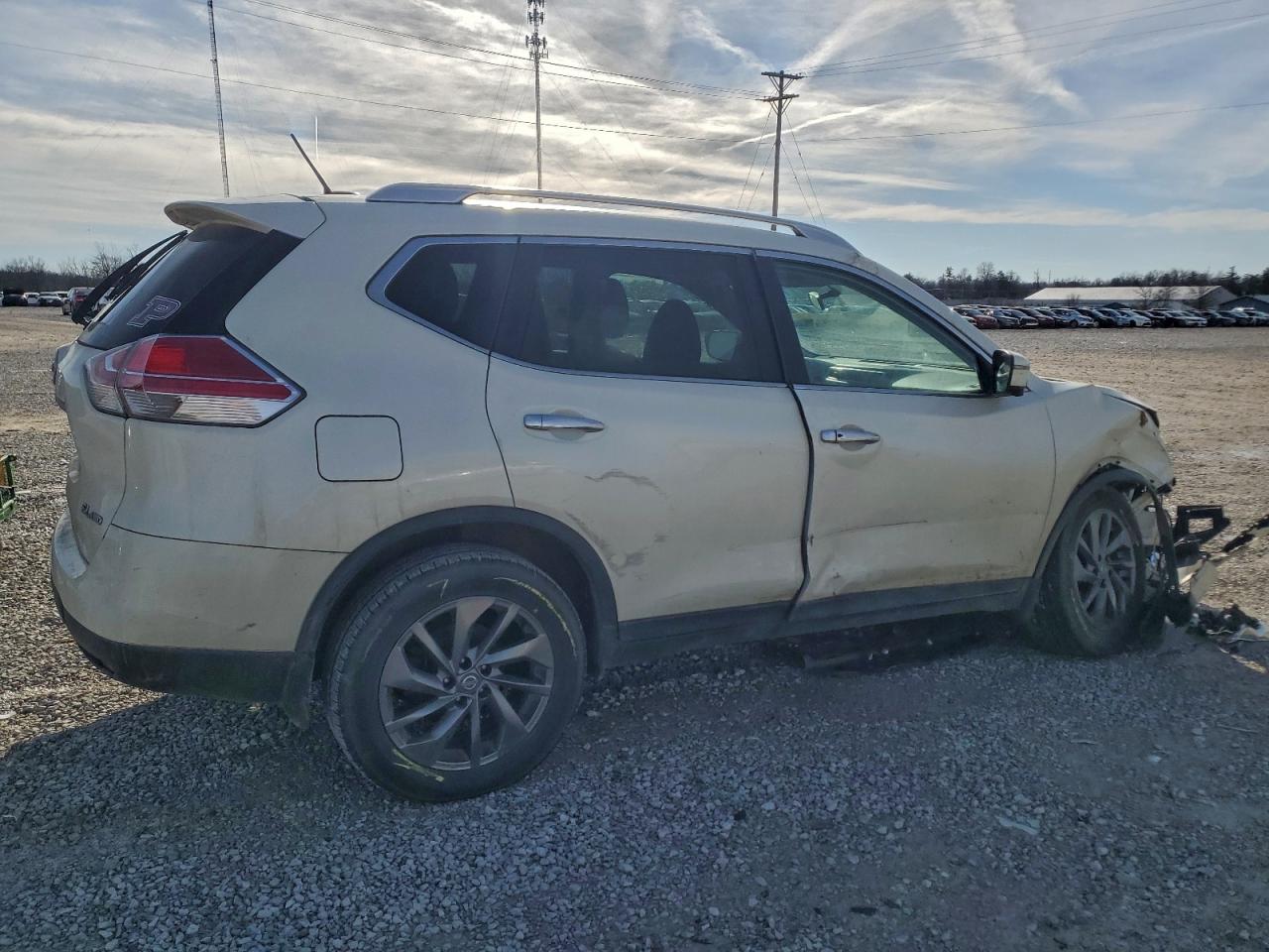 2016 NISSAN ROGUE S photo 3