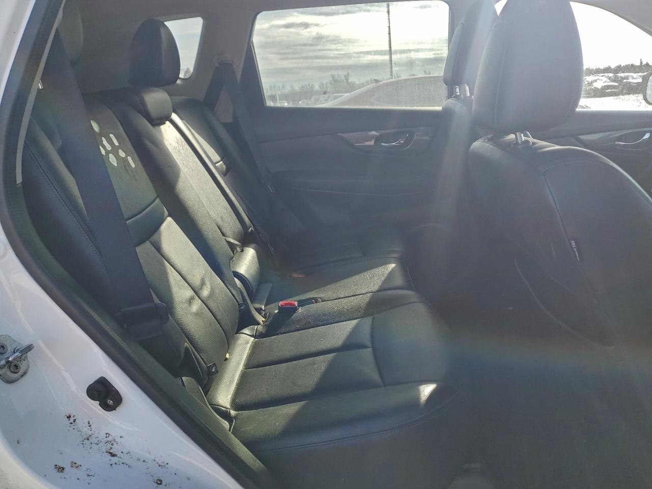 2016 NISSAN ROGUE S photo 11
