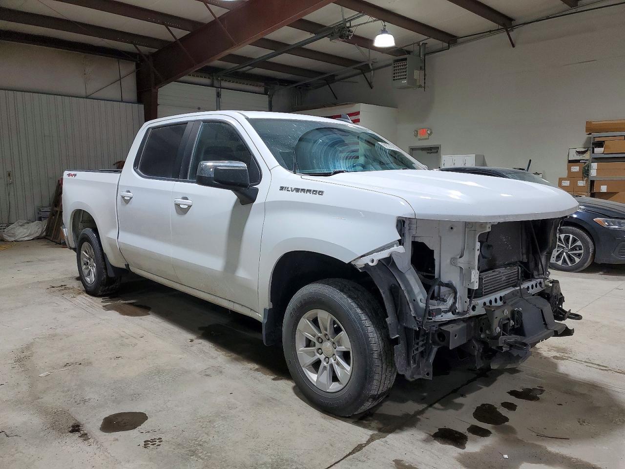 2023 CHEVROLET SILVERADO K1500 LT photo 4
