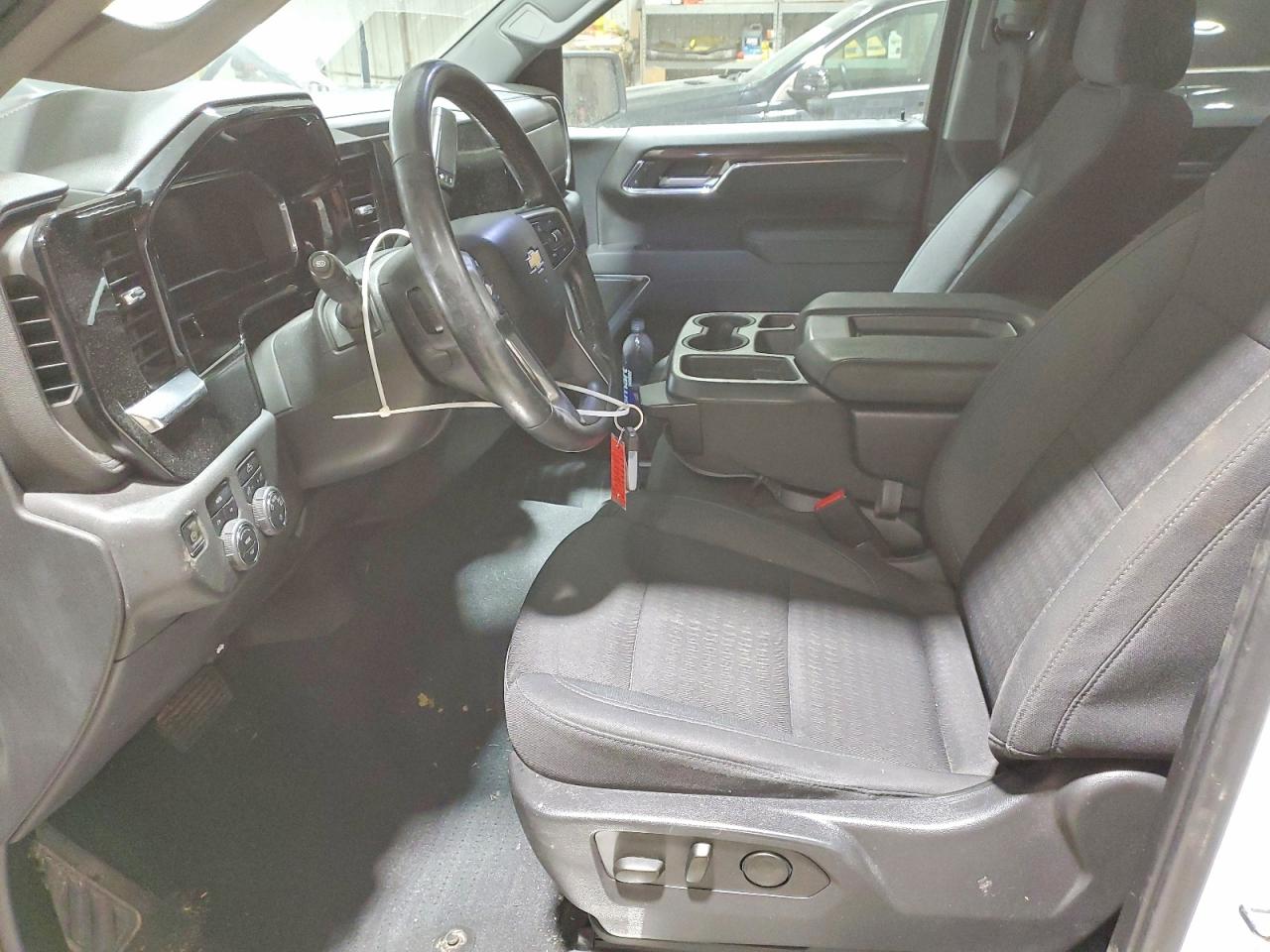 2023 CHEVROLET SILVERADO K1500 LT photo 7