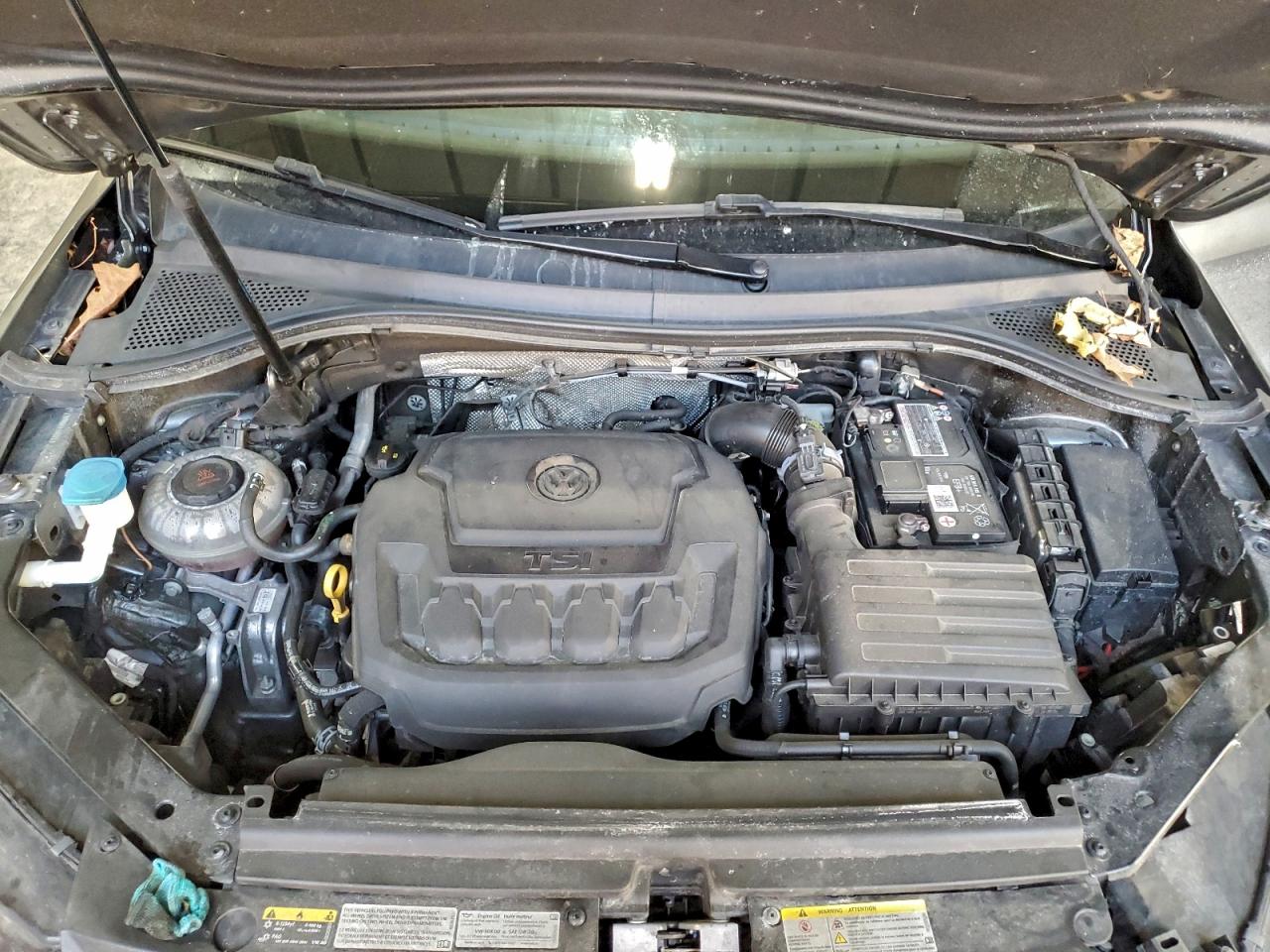 2021 VOLKSWAGEN TIGUAN SE photo 12