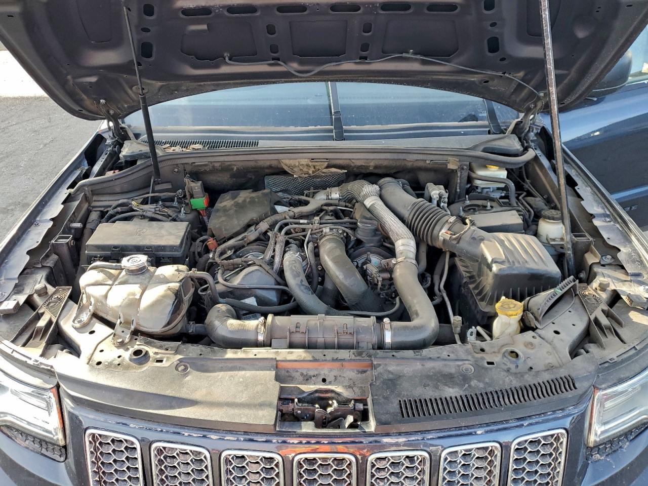 2015 JEEP GRAND CHEROKEE LIMITED photo 12