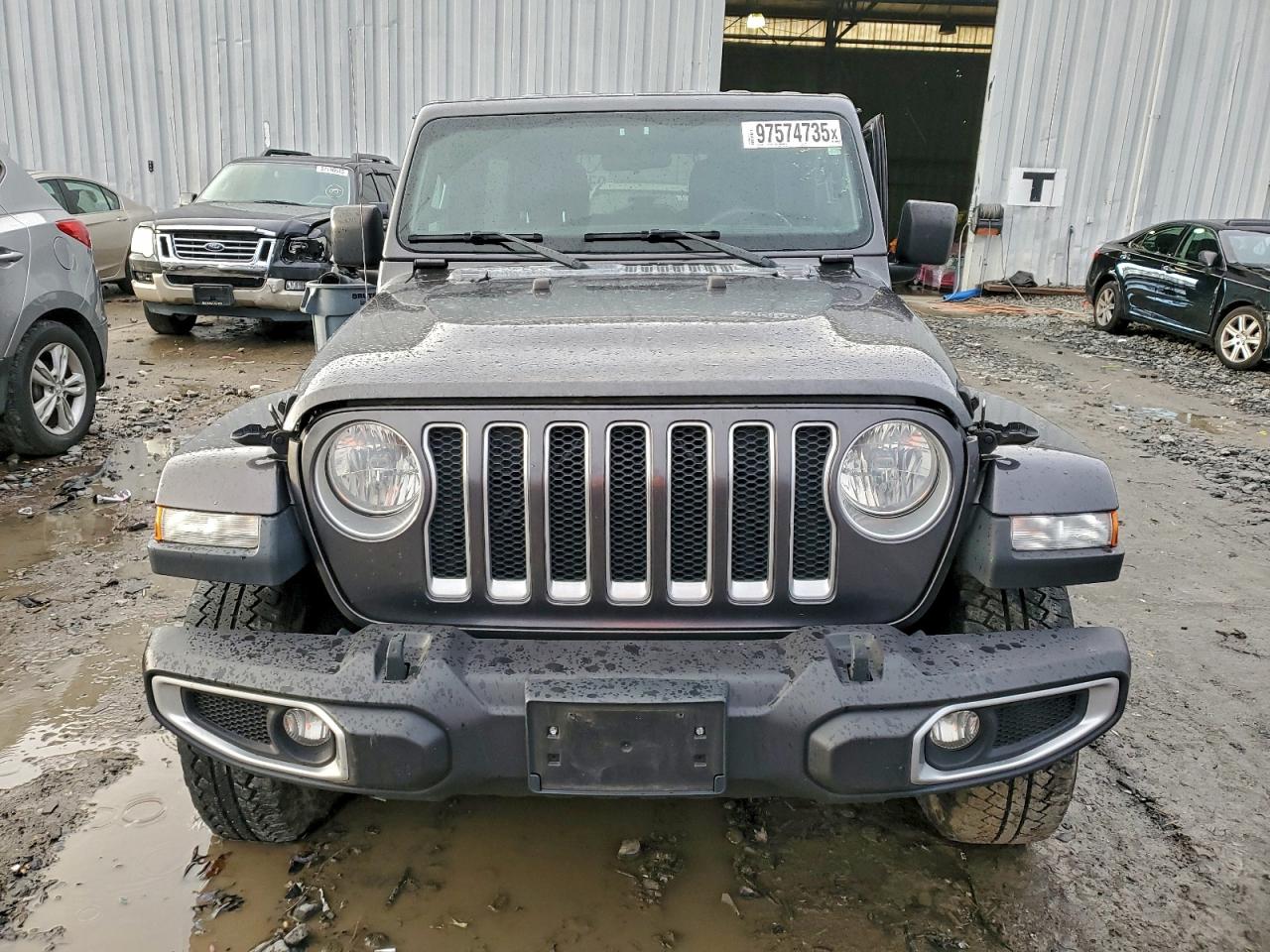 2018 JEEP WRANGLER UNLIMITED SAHARA photo 5