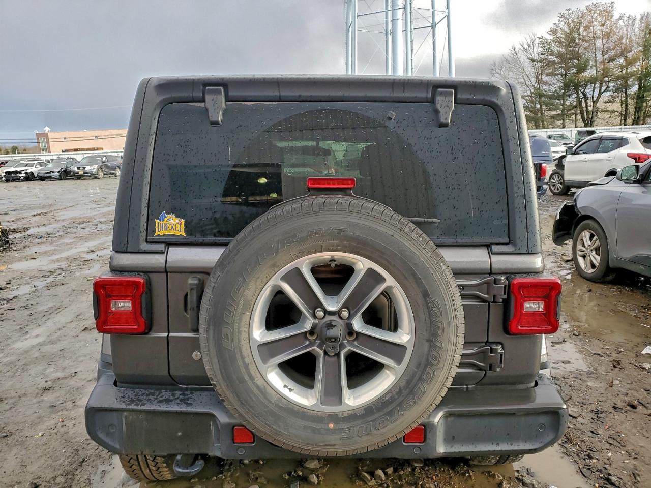 2018 JEEP WRANGLER UNLIMITED SAHARA photo 6