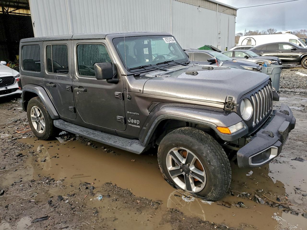2018 JEEP WRANGLER UNLIMITED SAHARA photo 4