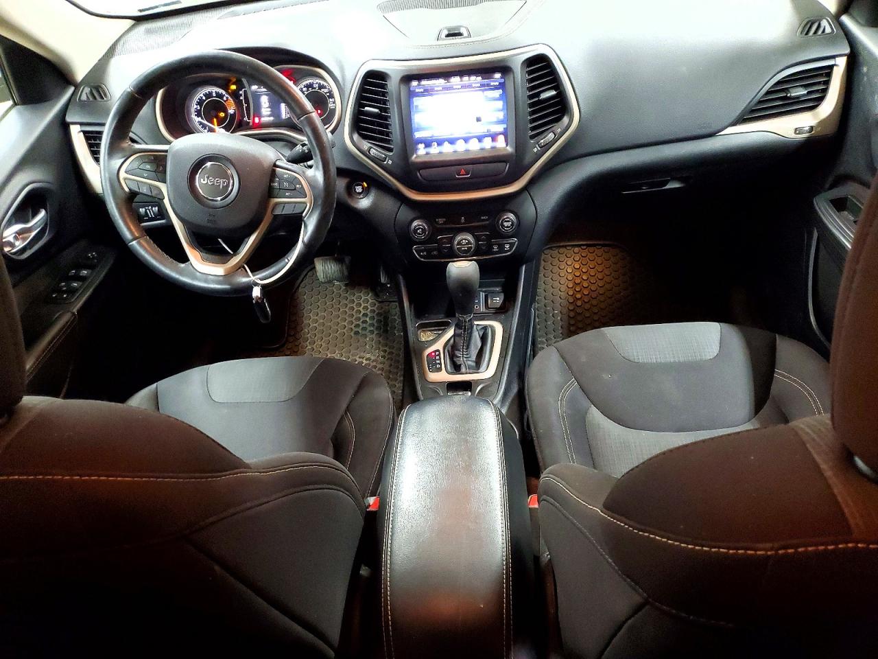 2016 JEEP CHEROKEE LATITUDE photo 15