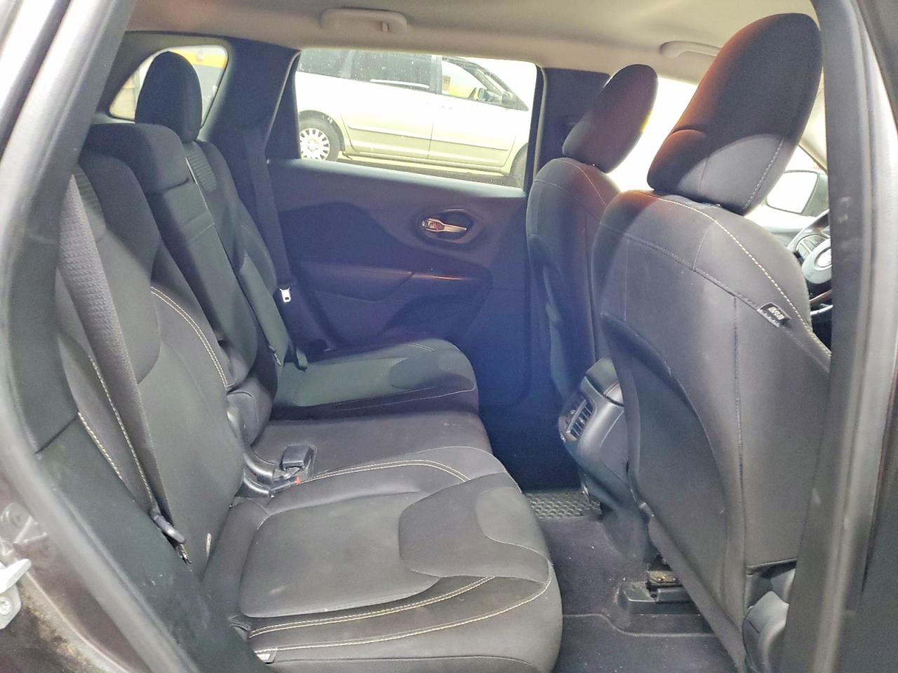 2016 JEEP CHEROKEE LATITUDE photo 21