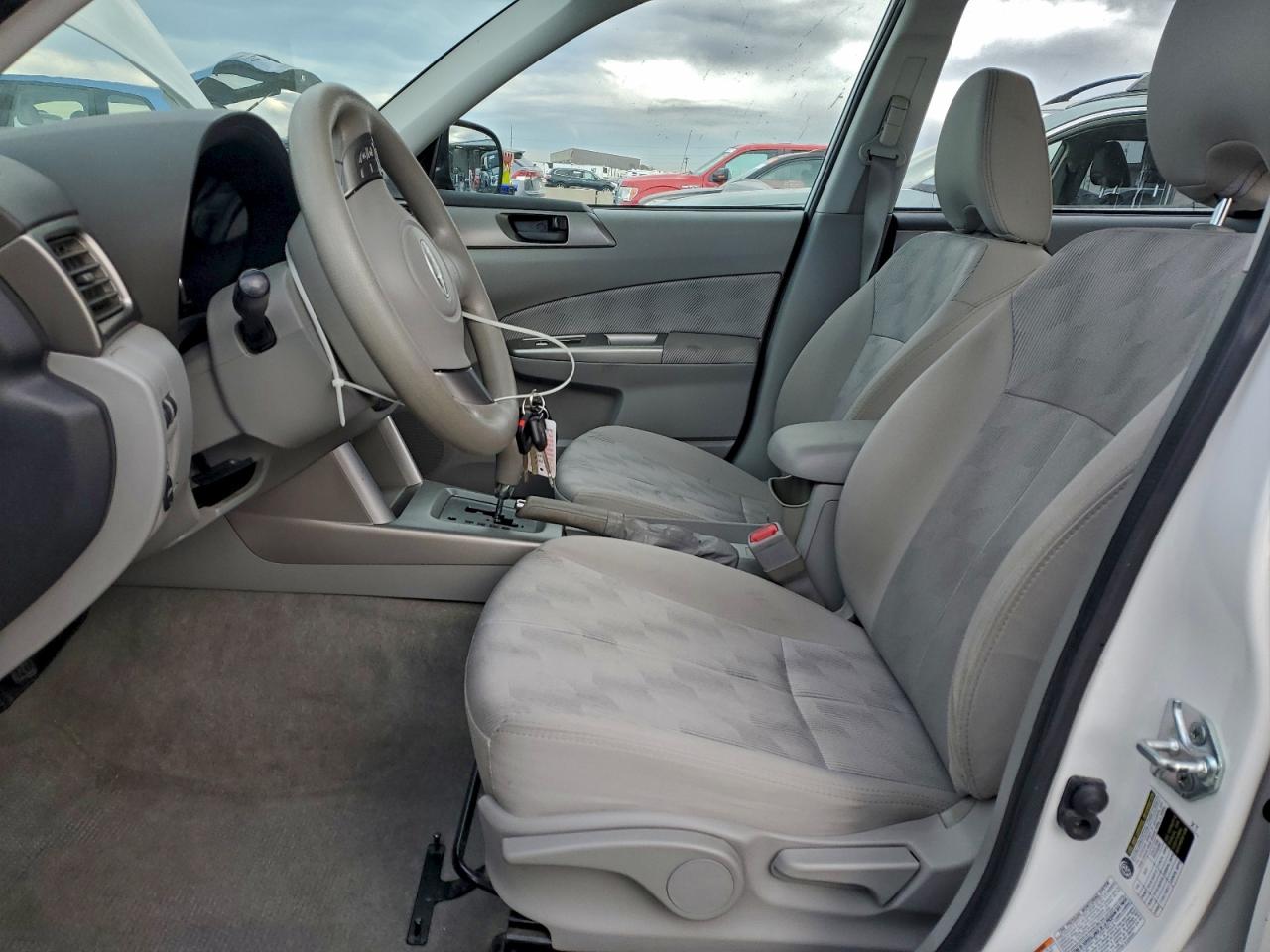 2010 SUBARU FORESTER XS photo 13