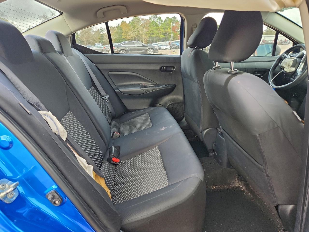 2020 NISSAN VERSA S photo 10