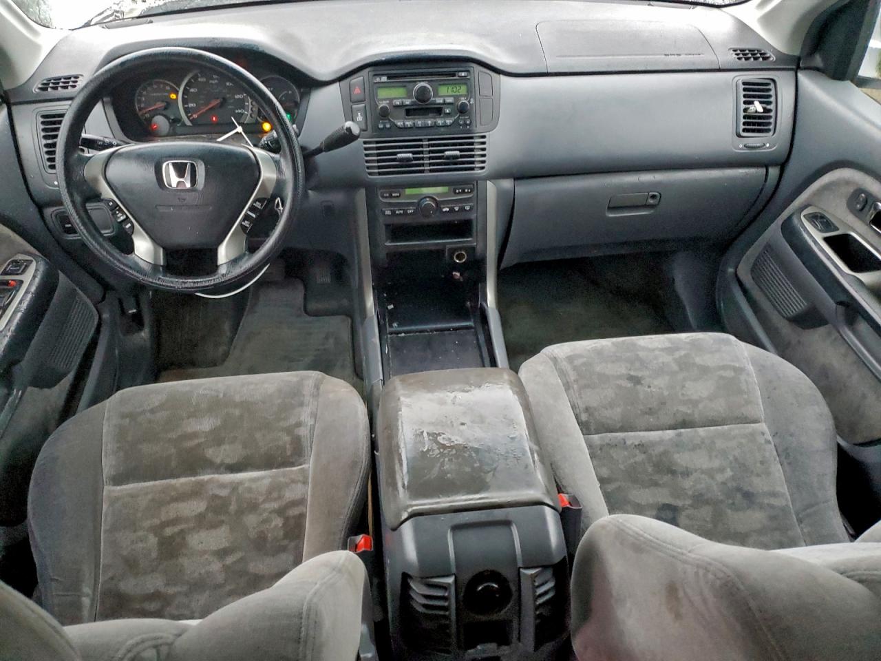 2004 HONDA PILOT EX photo 8