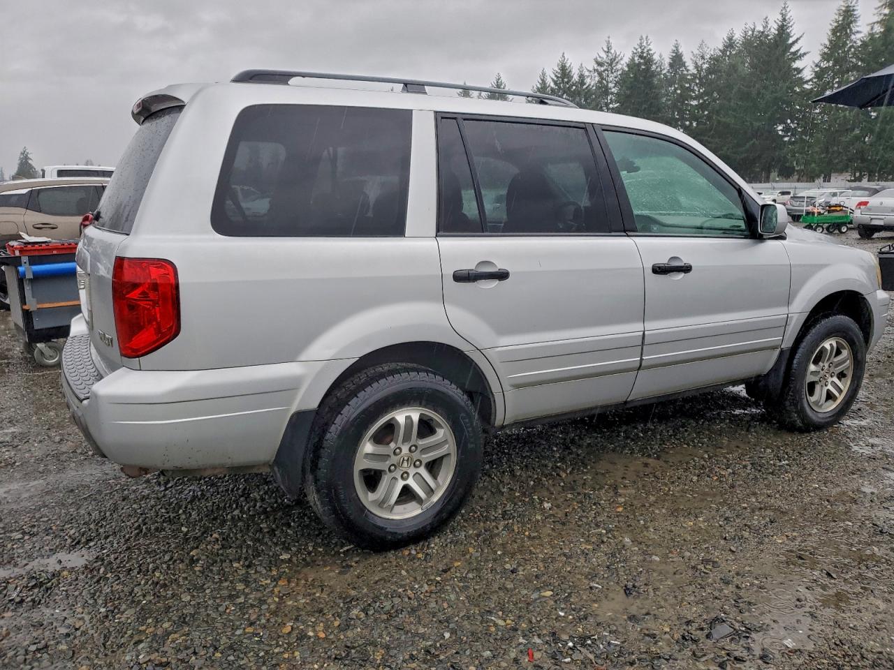 2004 HONDA PILOT EX photo 3