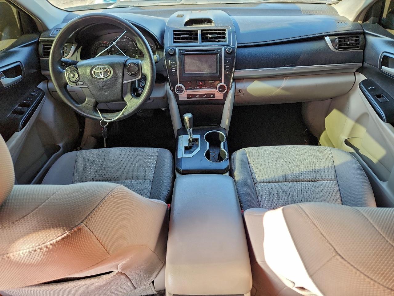 2013 TOYOTA CAMRY L photo 8