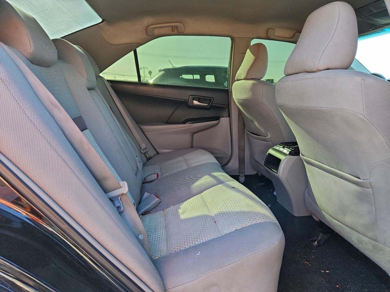 2013 TOYOTA CAMRY L photo 10