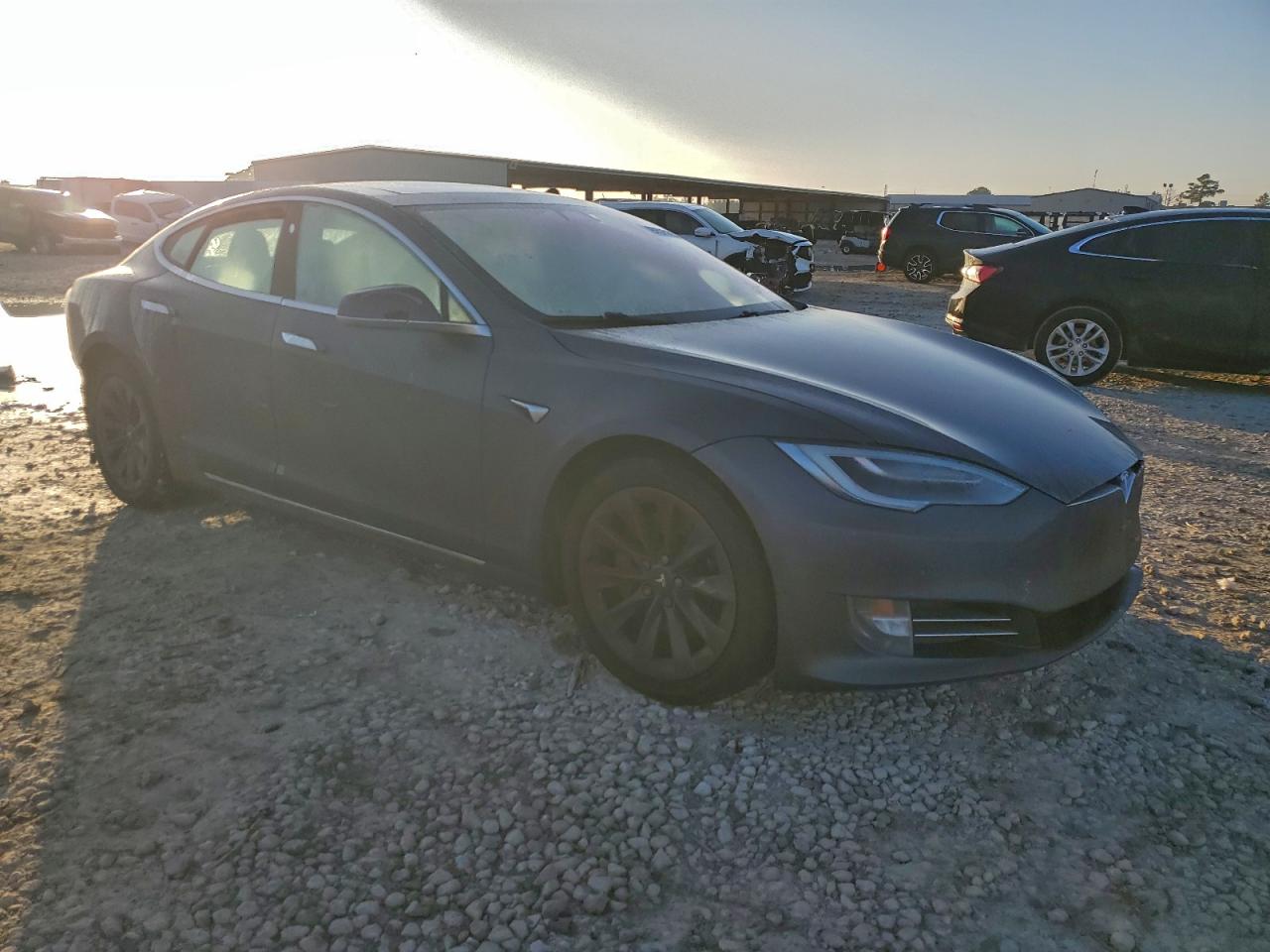 2018 TESLA MODEL S photo 4