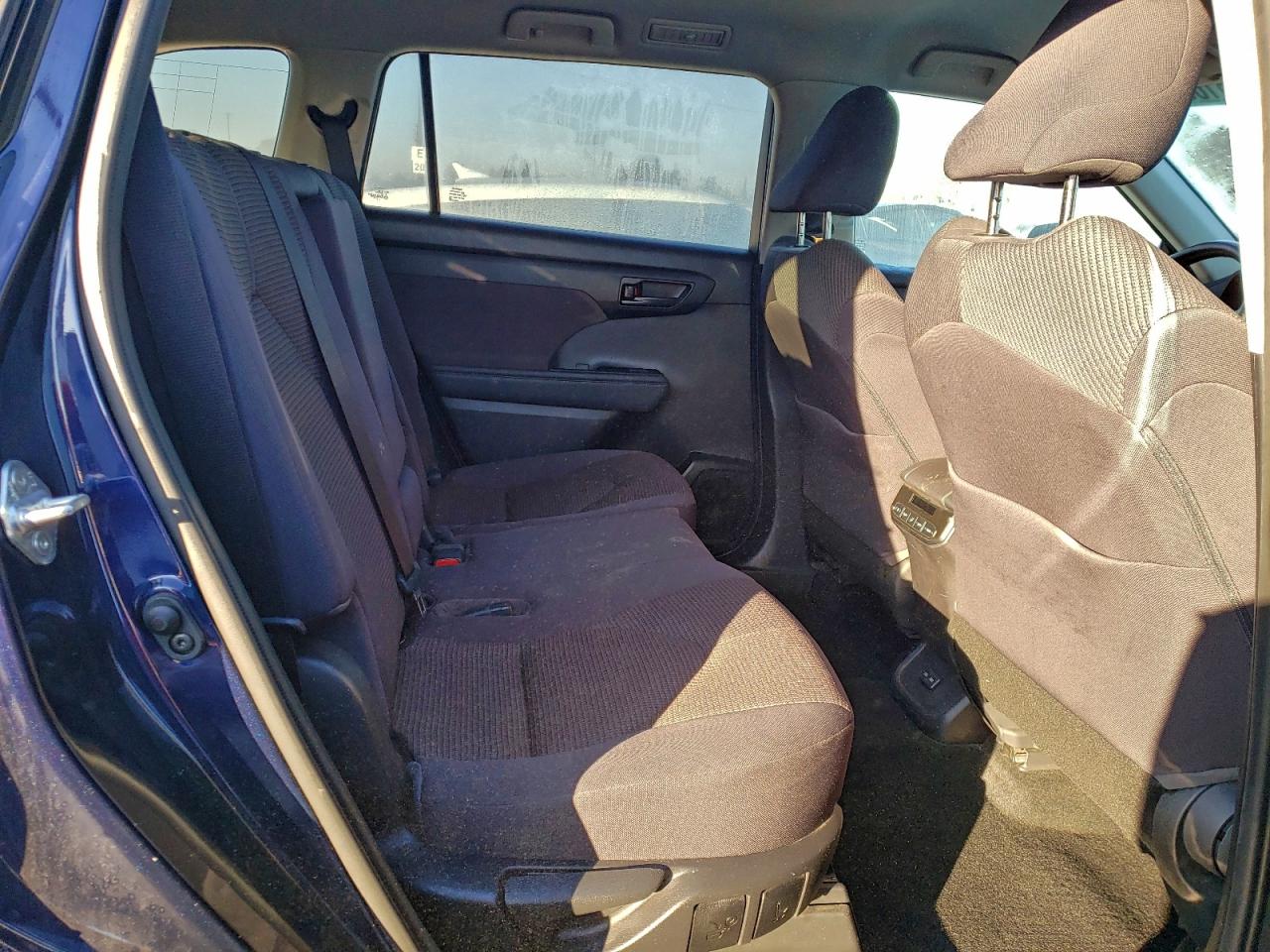 2022 TOYOTA HIGHLANDER L photo 11