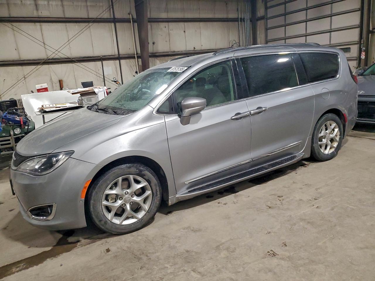 2019 CHRYSLER PACIFICA