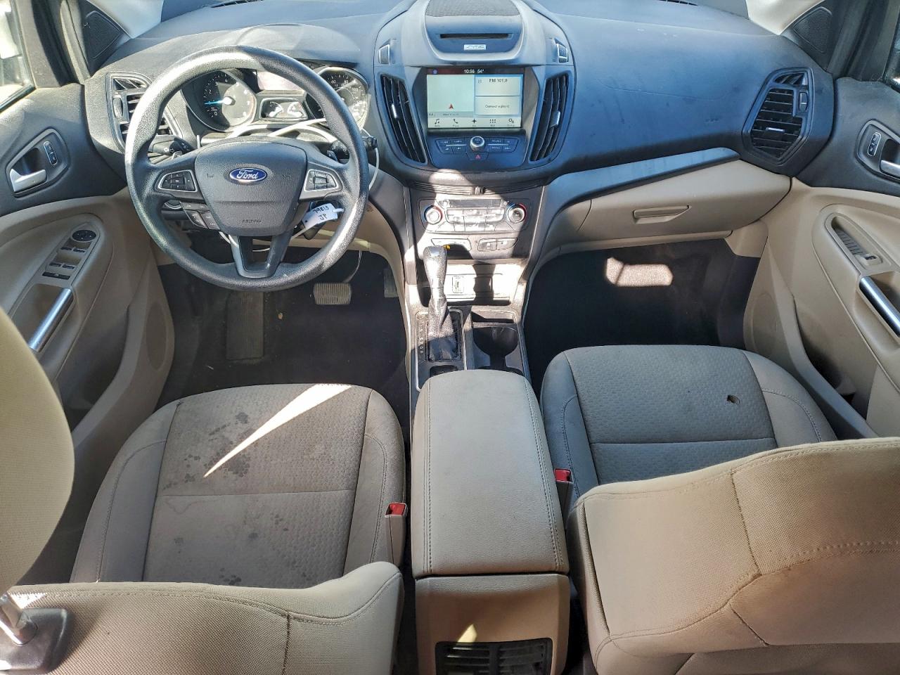 2017 FORD ESCAPE SE photo 22
