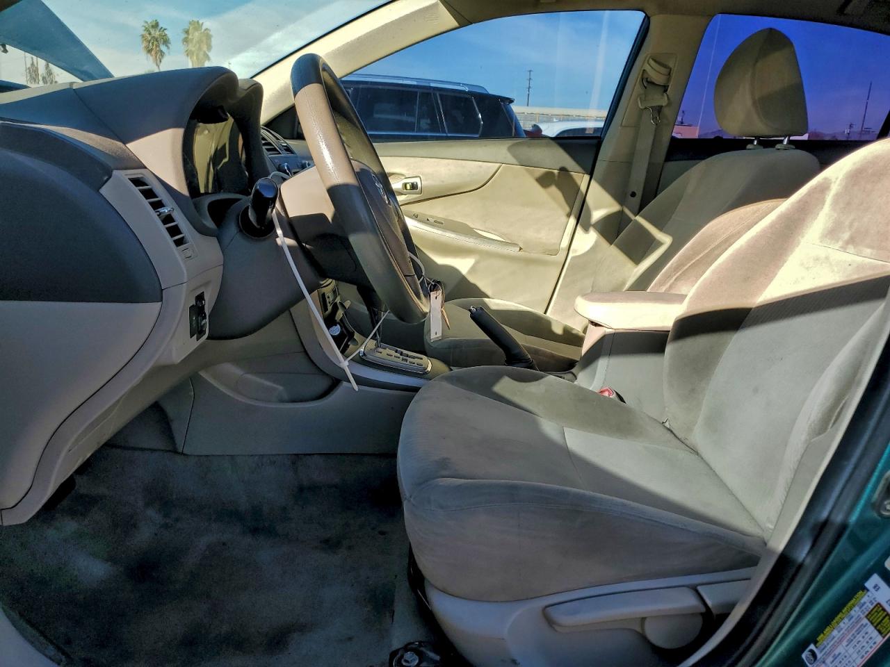 2010 TOYOTA COROLLA BASE photo 7