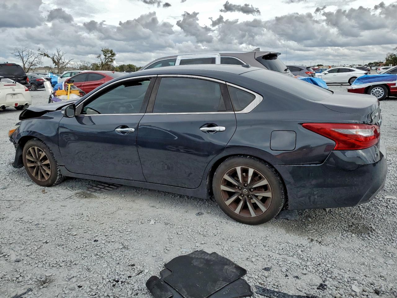 2018 NISSAN ALTIMA photo 2