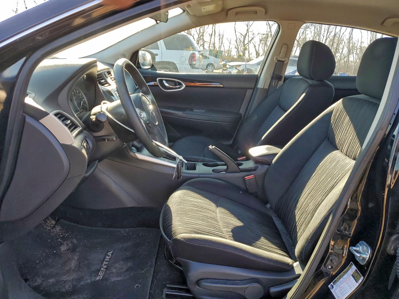 2019 NISSAN SENTRA S photo 25