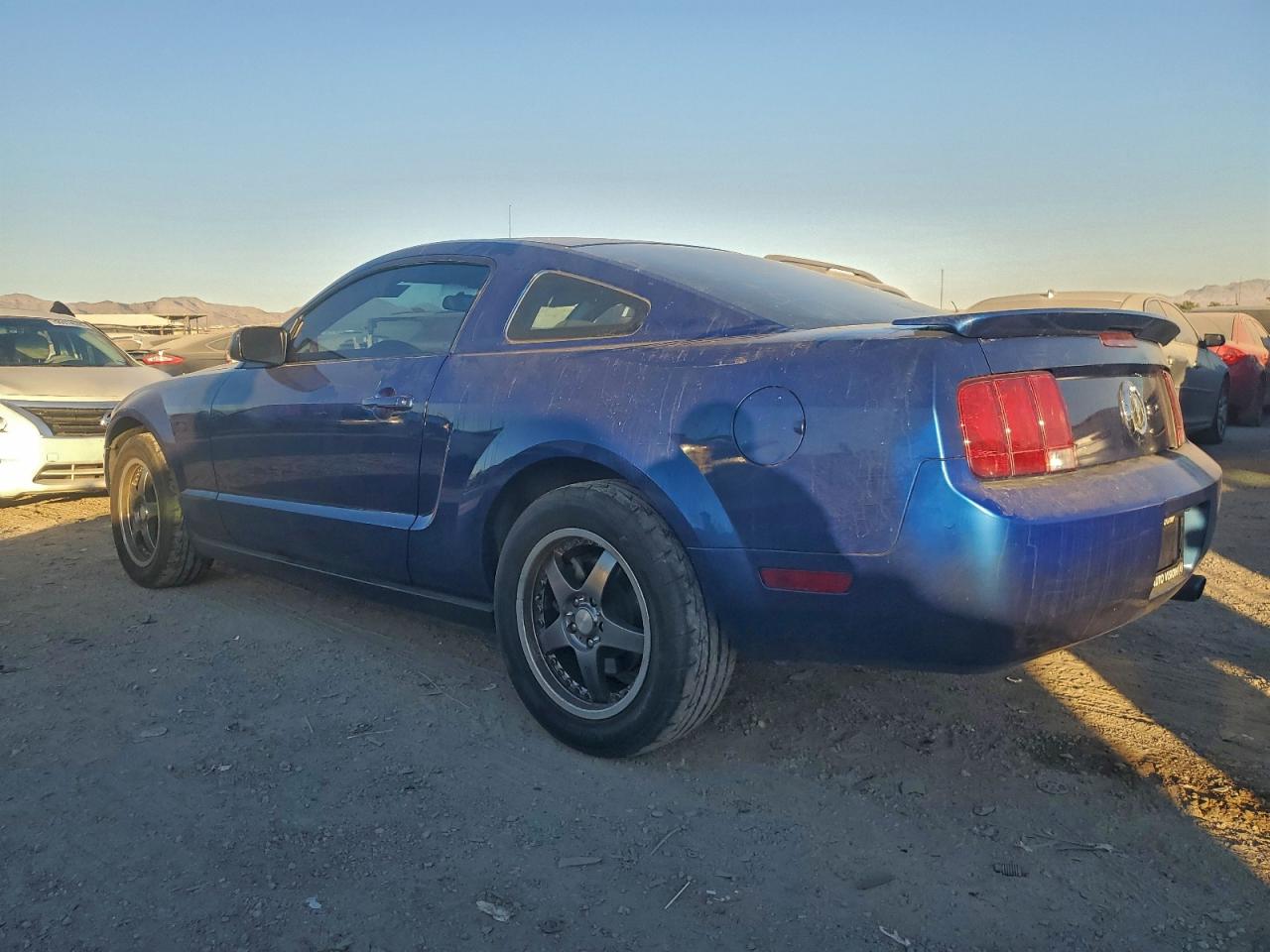 2007 FORD MUSTANG photo 2