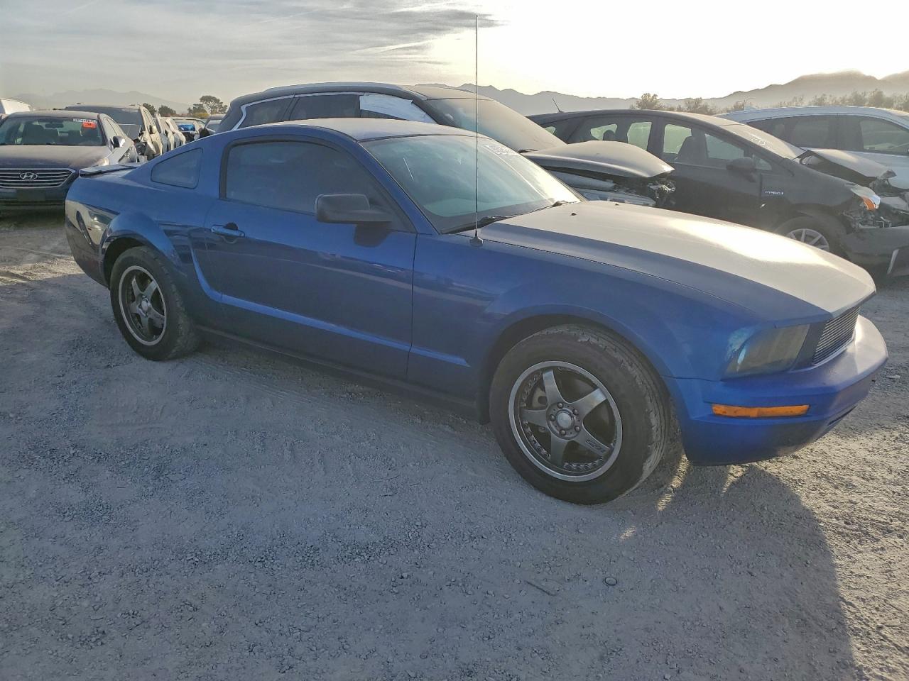 2007 FORD MUSTANG photo 4