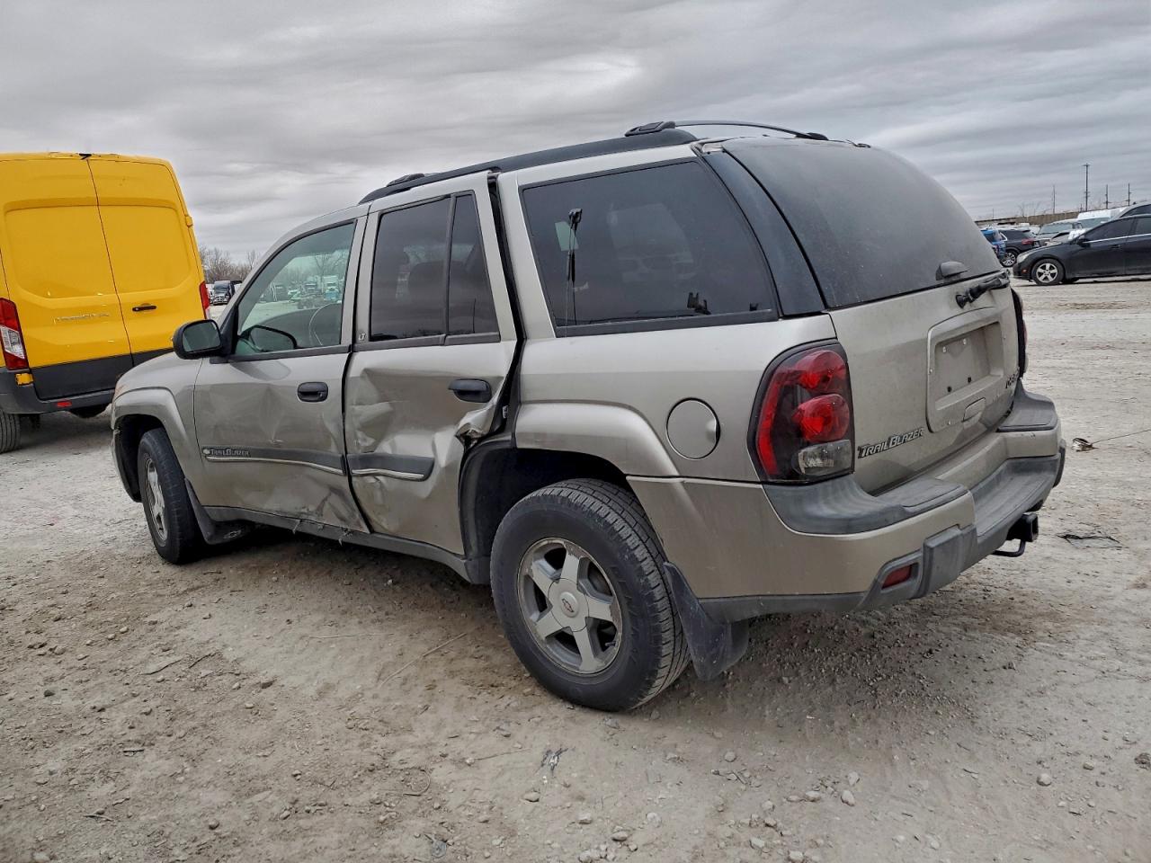 2002 CHEVROLET TRAILBLAZER photo 2