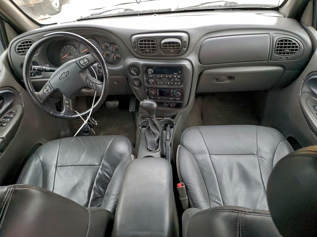 2002 CHEVROLET TRAILBLAZER photo 8
