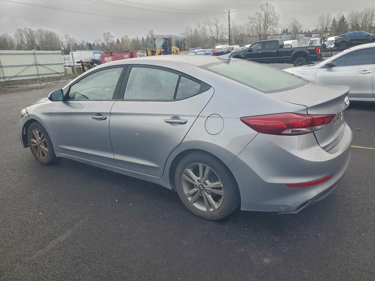 2017 HYUNDAI ELANTRA SE photo 2