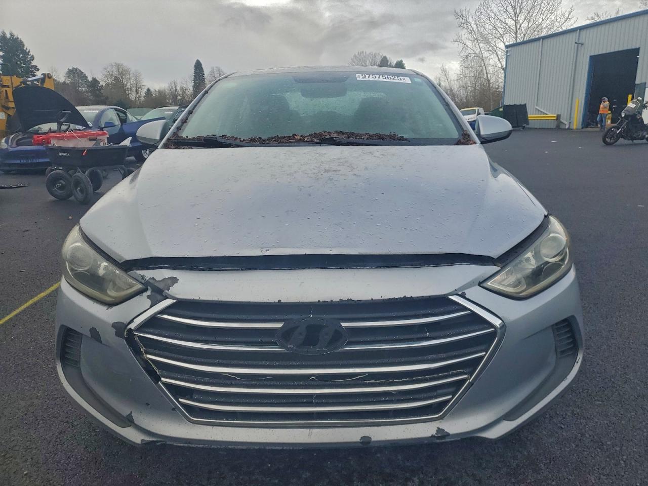 2017 HYUNDAI ELANTRA SE photo 5