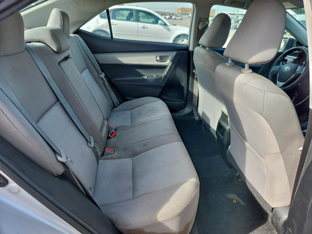 2016 TOYOTA COROLLA L photo 10